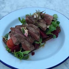 Steak Smørrebrød (Danish open sandwich) 🇩🇰 🥩 A picture of Steak Smørrebrød (Danish open sandwich) 🇩🇰 🥩.