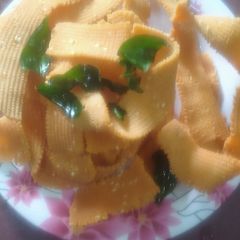 A picture of Ribbon Pakoda.