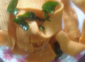 A picture of Ribbon Pakoda.