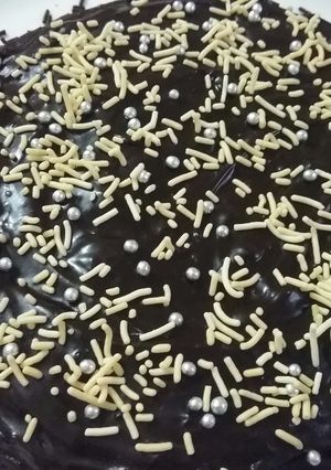 A picture of Eggless chocolate patila cake.