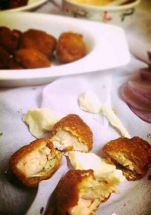 A picture of Cheesy Chicken Bites.
