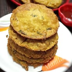 A picture of Bajra Masala Puri (pearl millet).