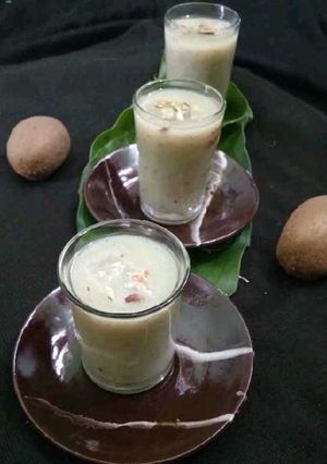 A picture of Honey glazed Kiwi Thandai.