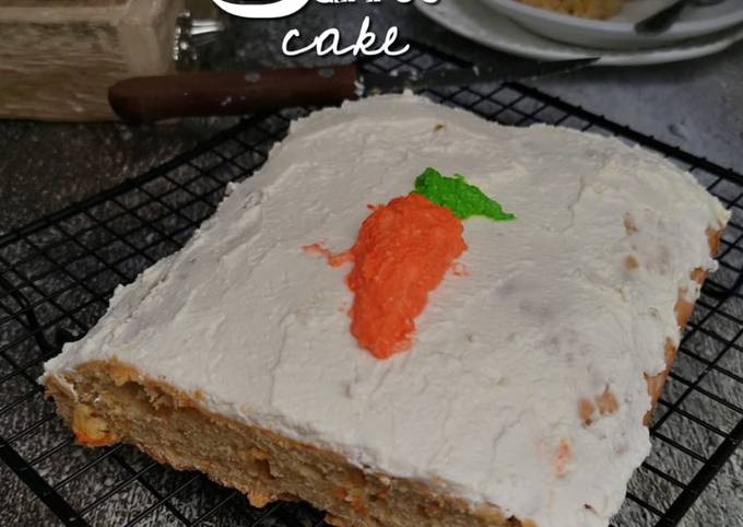 Carrot cake with cream cheese (no mixer)