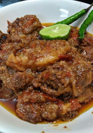 A picture of Mutton Chaap.