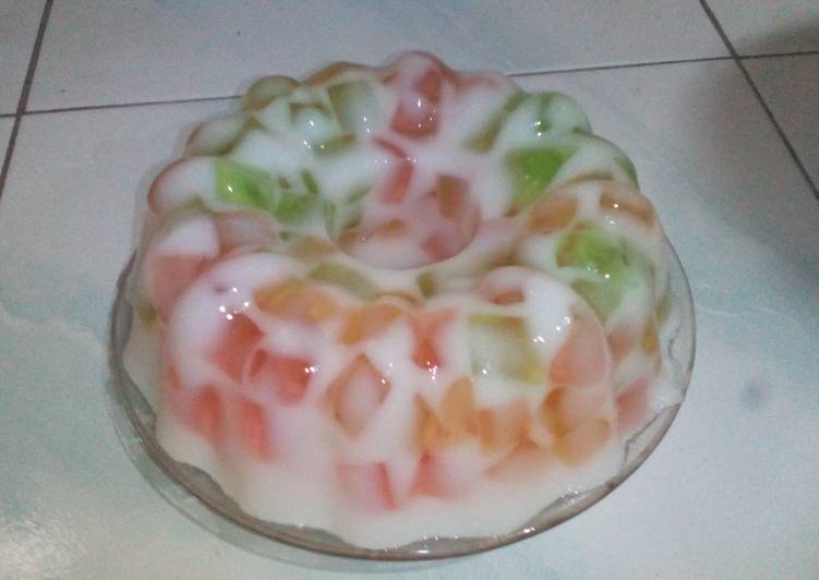 Langkah Mudah untuk Membuat Puding susu mozaik #PekanInspirasi #Cookpadcommunity yang Lezat