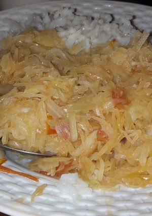 A picture of Rice and Cabbage.