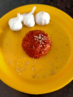 સૂકા લસણની ચટણી (Dry Garlic Chutney Recipe In Gujarati) રેસીપી મુખ્ય ફોટો