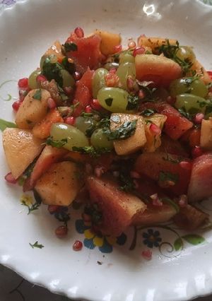 A picture of Mix fruits salad.