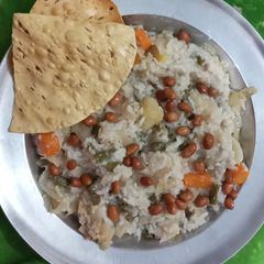 A picture of Vegetable biryani.
