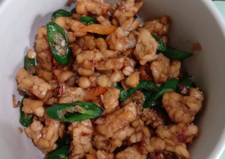 Resep Tumis Tempe cabe hijau yang Lezat