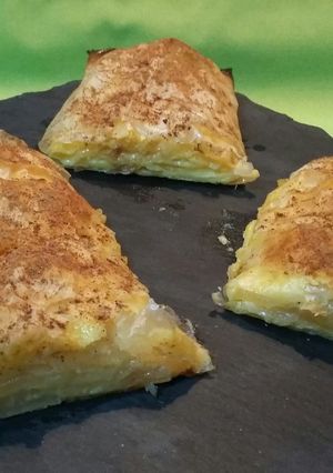 Foto principal de Napolitanas de pera y crema pastelera