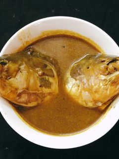 ইলিশ মাছের মুড়োর টক (ilish macher muror tok recipe in Bengali) রেসিপির প্রধান ছবি