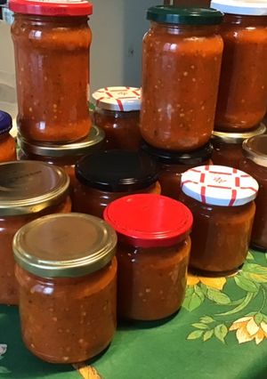 Une photo de Sauce extra forte aux deux piments,oignons,tomates,gingembre et aromates