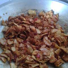A picture of Keripik pedas manis.