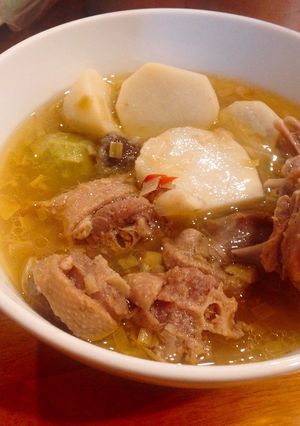Hình của món Vịt om nước dừa sấu khoai sọ.