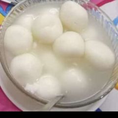 A picture of Spongy rasgulla.