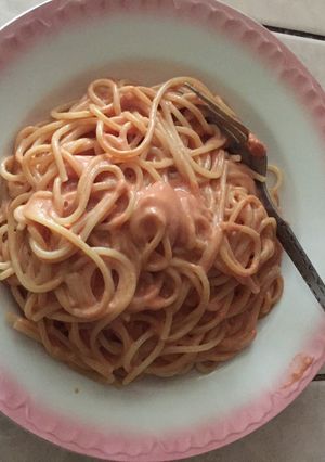 Una foto de Spaghetti con salsa rosada