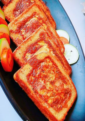 A picture of Cheesy sausage sandwich.
