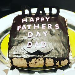 A picture of Chocolate Dalgona cake.