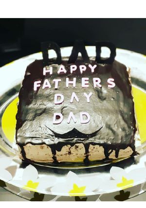 A picture of Chocolate Dalgona cake.