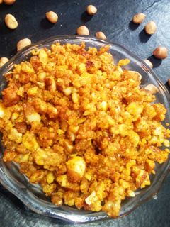 झणझणीत शेंगदाण्याची चटणी (shengdana chutney recipe in marathi) रेसिपी चे मुख्य फोटो