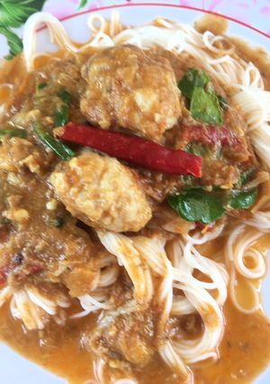 รูปของ ขนมจีนน้ำยากะทิหมูเด้ง😋