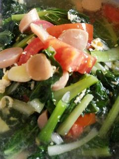 Foto resep Cah sawi hijau kuah sosis tomat segerr