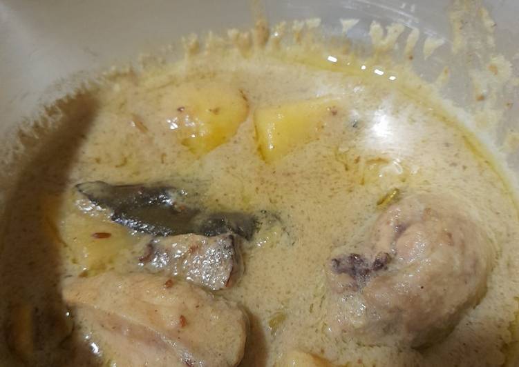 Langkah Mudah untuk Menyiapkan Opor Putih ???????????? yang Menggugah Selera
