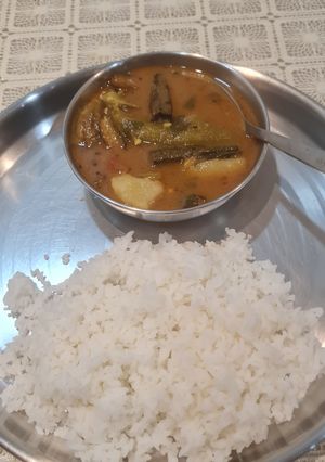 सिन्धी करी चावल (Sindhi curry chawal recipe in hindi) रेसिपी मुख्य फोटो