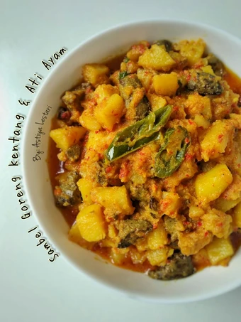 Langkah Mudah untuk Membuat Resep Sambel Goreng Kentang &amp; Ati Ayam yang Sempurna Anti Ribet, Mantap Sekali