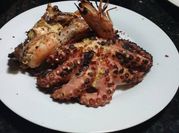 Una foto de pulpo marinado