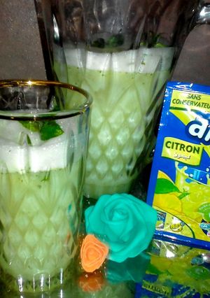 صورة لوصفة عصير صيفي منعش 🍋🍏 بامتياز