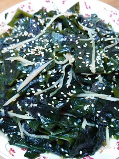 薑絲海帶芽 的食譜成品照片