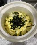 寶寶美食：牛油果三文魚紫菜蛋飯