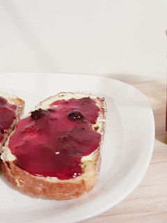 Una foto de Mermelada de Fresas con Champagne y Anís