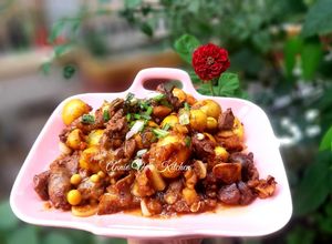 Hình của món Lòng gà trứng non cháy tỏi.