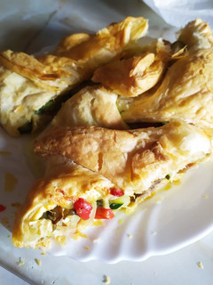 Una foto de Sobres de hojaldre rellenos de verduras
