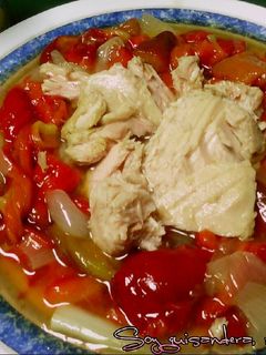 Una foto de Ensalada de pimientos asados con bonito del norte