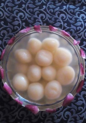 A picture of Rasgulla.