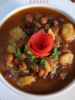 चने आलू की सब्जी (chane aloo ki sabzi recipe in Hindi) रेसिपी मुख्य फोटो