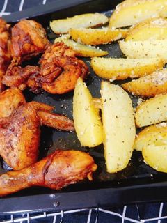 Foto resep Honey Blackpepper Roasted Chicken w/ Potato Wedges