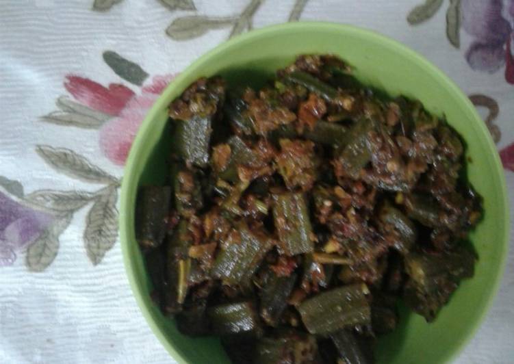 Step-by-Step Guide to Prepare Homemade Bhindi Masala (lady finger)