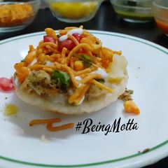A picture of Raj Kachori.