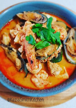 A picture of Seafood Marinara in Coconut Red Curry.
