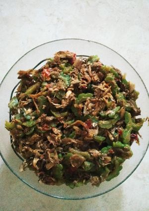 Foto resep Tumis Parsel (Pare Salem) Pedas
