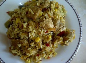 Una foto de Arroz de  pollo con cerdo
