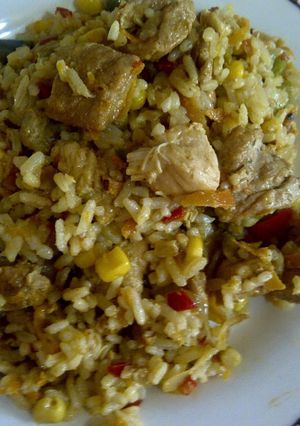Una foto de Arroz de  pollo con cerdo