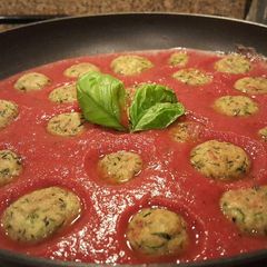 A picture of Zucchini "meatballs".