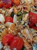 Ensalada tibia Lazos vegetal pollo, roquefort, cherry